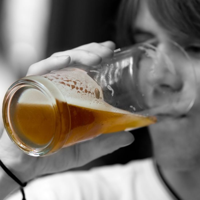 Serving Alcohol Safely | EdApp Microlearning Course Library